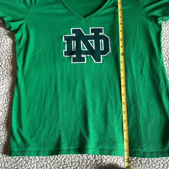 3/$15 NOTRE DAME WOMANS V-NECK CHAMPION T-SHIRT FIGHTING IRISH SZ LG Green LOGO - Picture 6 of 6